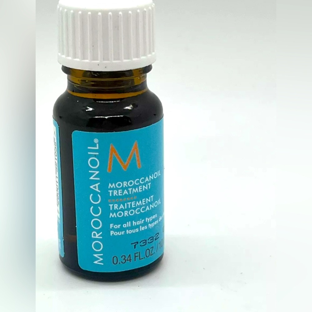 Moroccanoil Treatment - Blue and White